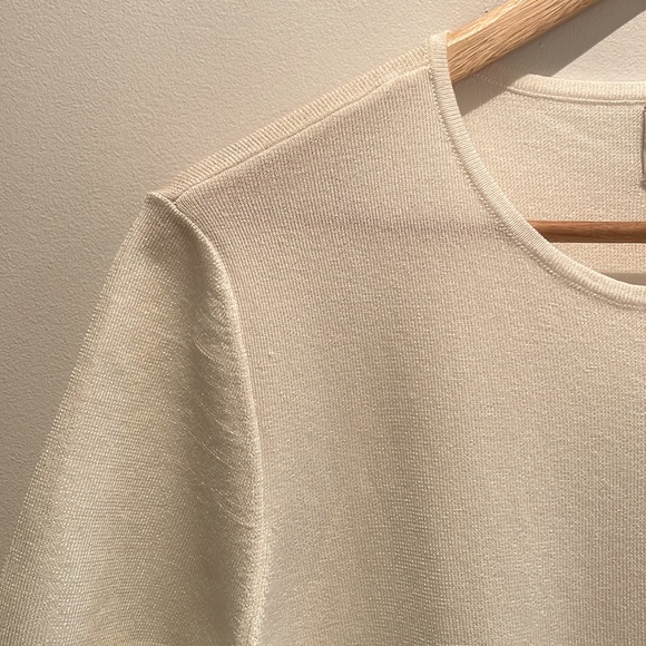 Anne Klein Women’s Ivory Asymmetrical Short Sleeve Crewneck Sweater Top. - Picture 2 of 6